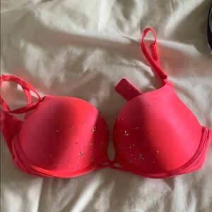 Victoria’s Secret Bombshell